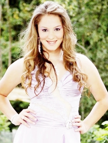 Twitter do Blog Universo Feminino da Miss Tayane Santos ( @Tayane_model ) .