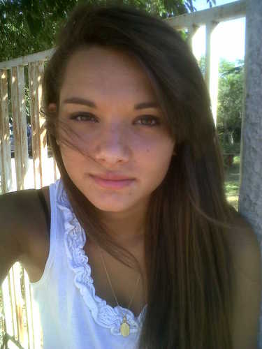 Sandrament's profile picture. The best? the ramones †
Coming out your mouth with your blablabla.
 follow back, 14 yo