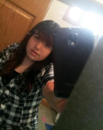 13 year old #GRANDer #ICONiac ^_^ i dont bite.. unless your food. so get to know me..? ^.^