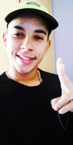 adiciona no face ? rs http://t.co/UtTiqsC5dg