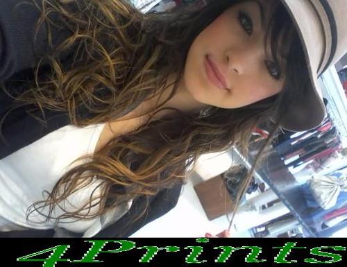 '' Amante Fiel '' Do Habbo Pirata @Hotel_Forever , Sou Apenas Uma #LindaPrincesa , No Universo Criado Em Teu #Ecstasy Ao Me Ver !