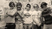 pues cuento que soy una directioner amo a louis, zayn, harry, niall, liam y a demi lovato son geniales me encanta la banda y casi todo tipo de musica amo ♥ a on