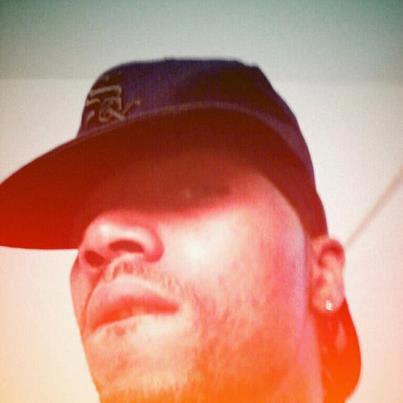 I'M 6'2  I PLAY SPORTS, LOVE MONEY, LOVE MY DAUGHTER, LOVE MY QUEEN @natoyamj 
MIXTAPE COMING SOON