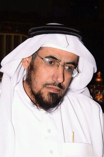 معلم تربية إسلامية في مدرسة ابن باز الثانوية بالزلفي ارجو رحمة ربي وعفوه