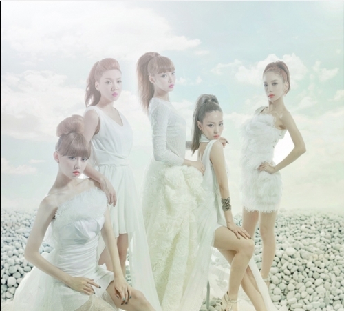 I'm Cloud A+ ~Always support Rain & BLAQies & Two X ♥ JTC lover ♥ ♥4ever CLOUD A+♥ SPAMMER so plz think carefully before follow me