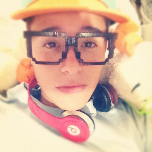Si tienes la #chickenfiebre como yo marca al numero 01800SoyTuPapi y mi papii el Dr.Chicken te atenderá :)