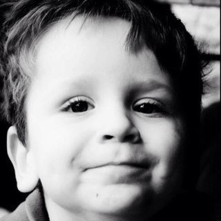 WillowIris1's profile picture. Mother, wife, photographer, teacher, avid reader, nature lover, crunchy momma