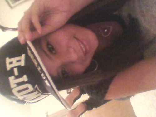 Beiinqq the Princess of yr dreams bby!!;) te amooo bastante chiikiitoo bombomsitoo!!!!!!;)
