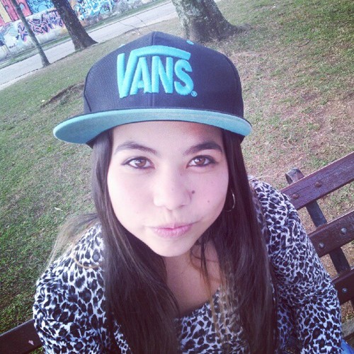 Faça o que você quer e o que te dá prazer ; E os que te
censuram você manda se fuder     ♫