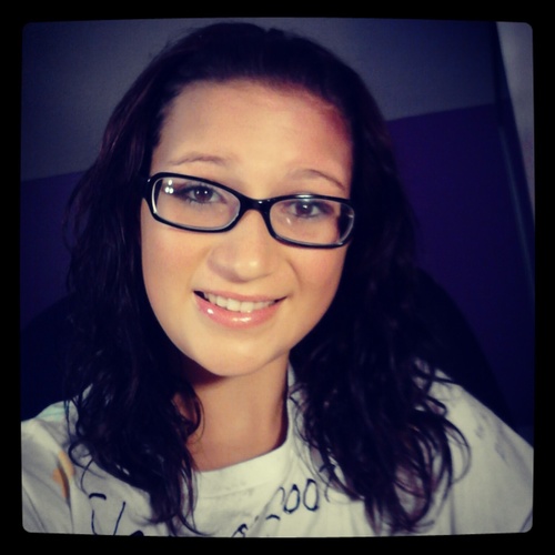 FOLLOW ME .. I FOLLOW BACCK ( : .