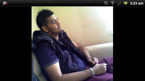 Itsss Ishmail :D 17, young and free, if your bored holla at me, ima make your daay LIVE! ;) Follow me and i'll follow back :D