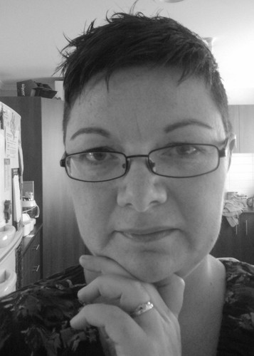 Mum to Miss G, sometimes blogger, sometimes reader, sometimes drinker. Going through some changes...