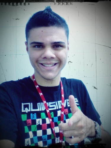 ''Quem sou eu?.. Sou a alegria de quem me Ama, a tristeza de quem me Odeia e a ocupação de quem me Inveja''