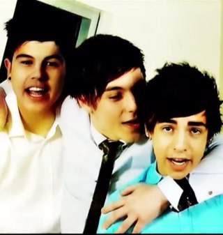 @bandatsunset ☀ should come to perth love you guys your amazing this is a fan account for these amazing boys❤ #sunsetters
