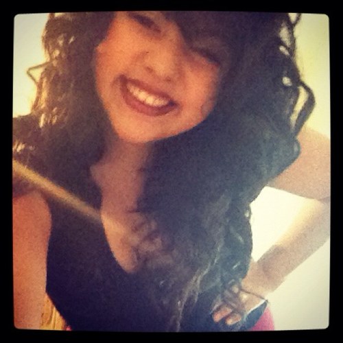 vivibes0s's profile picture. follow me I follow back 18years young Make up/music is my life  &I guess she's alright if perfection is what you like!!