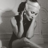 Daphne Guinness (@therealdaphne) Twitter profile photo