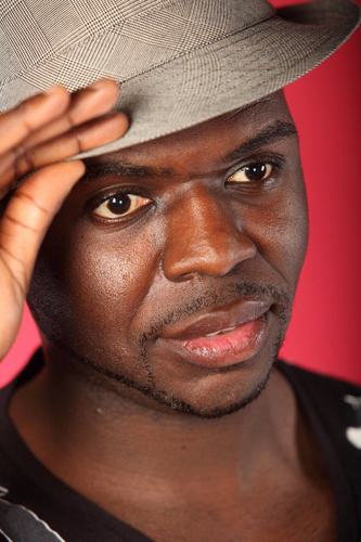 Singer-songwriter; ``Musical Freedom`` EP available, discover Esperanza video clip  a Reggae-Dub song
http://t.co/QNzbIEs5eV