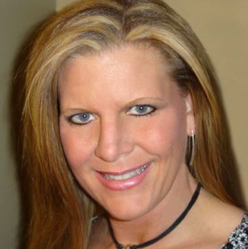 Benefit consultant and former volleyball/basketball player.