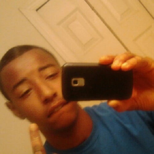 Wassgudd123's profile picture. money weed hoes shoes