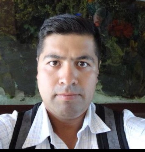 uricas12's profile picture. 