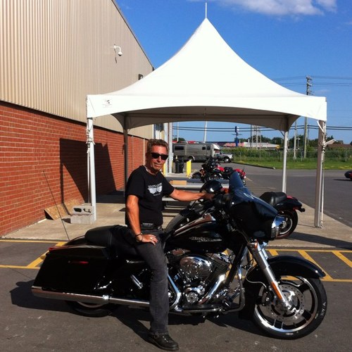 microbes59's profile picture. representant Minerva produit de coiffure