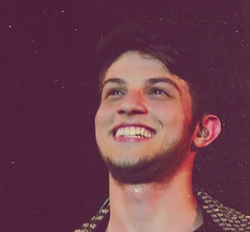 @chayleao , รєєi qq иd є ρяα รємρяє мααiร σ мєυ αмσя ρσя vσcé , รєяá!