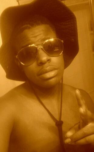 IF u fake move round ,aint wit da drama and I dont hang wit too many niggas ima foever chase money$