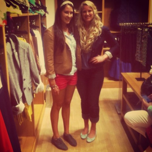 Cuisinecollege's profile picture. We are two collegiate athletes(rowers) on a mission to conquer super foods in a delicious manner! Follow our blog http://t.co/l3wHteOpJh THANKS :)