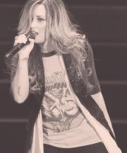 ScapoFisso's profile picture. Quando mi dirai che il #RAP non è musica dirò che c'hai ragione tu perché il rap non è musica, è molto di più.
@Agnee_EK è mia,mi appartiene♥ @Peraaaaaaaaaaa♥