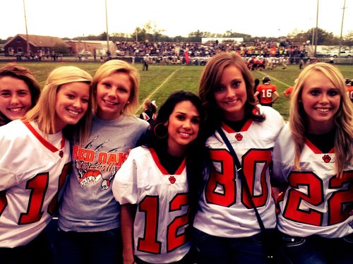 tena_iris's profile picture. Smile at the bitch who brings you down,laugh at the jackass who screws you over&point the middle finger to the idiots who didn't know any better.