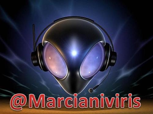 Siguiendo a todo el mundo porque si, vengo de un planeta llamado Marte. / Following everyone because if I come from a planet called Mars.