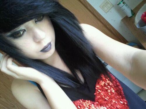 kimmy_kc's profile picture. Sings Screamo music and regular music, I'm pretty chill follow me please Huge heavy metal, screamo, rock, emo core fan