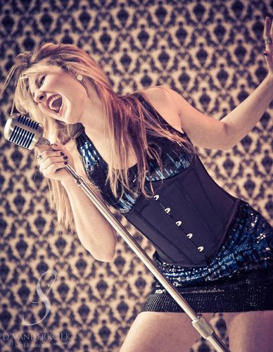 Singer/ Song Writer