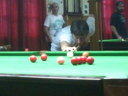 deporte, basket,fútbol, atletismo y la porteria. By the way, I love snooker