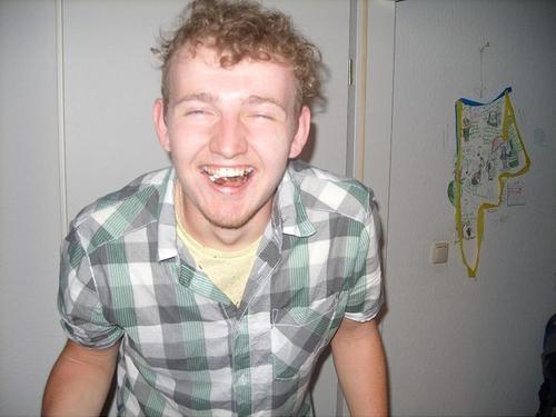 hugoheiter's profile picture. Hi, my name's Hugo and to cut a long story short I wanna drink no alcohol throughout this summer. You don't believe I will survive? Then check out our site ;)