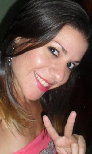 Sou o que devo ser. Sem descrições, sem rótulo. Sou o que a vida me permite ser...  Te amOoO Filhaaaa   =D