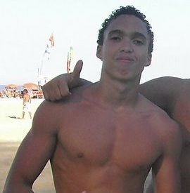 É tudo nosso !  / segue ae gente XD (se quizer..)
