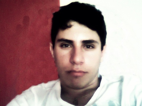 Durmo porque tenho o direito de sonhar. Eu quero mesmo é ser independente! 
  http://t.co/AW6crQ6y