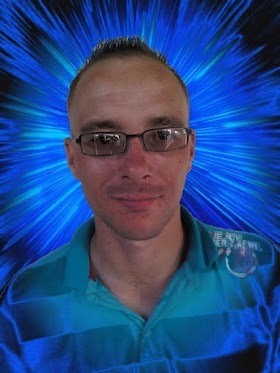 I Studied at Kempton Park College, Gauteng, South Africa.
I Speak English and Afrikaans