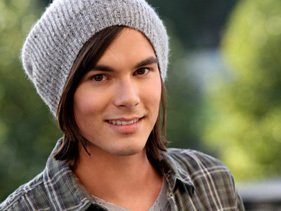 First of all we are HUGE Pretty Little Liar fans, but we especially love Tyler Blackburn! #blackburners