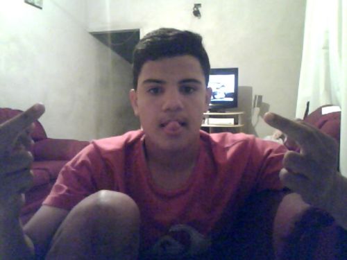 Corintiano, treino MMA  se quiser saber o resto me segue ai ;p kkk