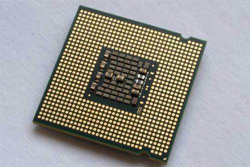 Geek interested in Tech/Science/Environment. 
Fan of tech, but not most tech companies.