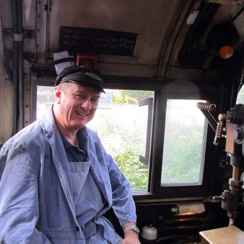 Retired Royal Navy QFI & QHI...Swanage Railway Fireman...Director (Locomotive, Carriage & Wagon) @ Swanage Railway Company...Test Train Operating Officer @GBRf