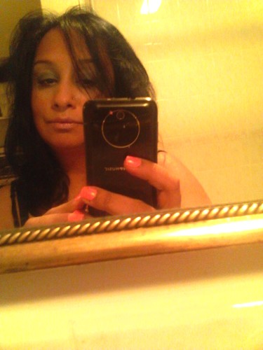 im single sexy n looking for love if ur single sexy looking for love follow me n lets see where it goes