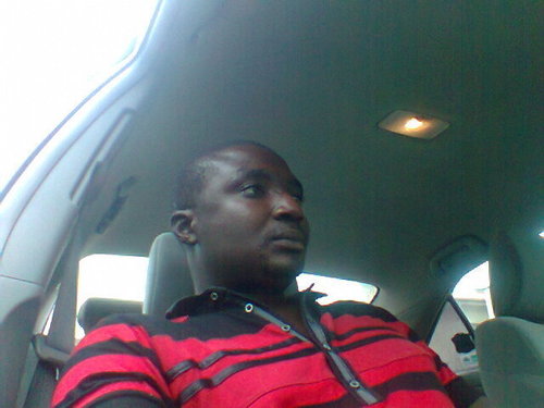 work with Oil firm, Musician/ Comedian. I don't share an Ideas with unknow persons....