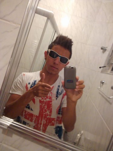 msn : e.junior1000@hotmail.com  whisky nas baladas,amigos e uma dose d tequila. Tem coooisa melhoooor ?'   ;P