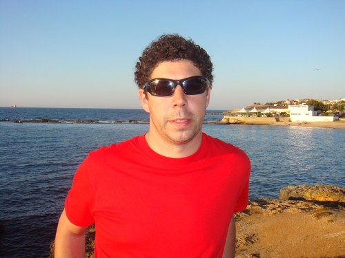 ValdiFernando's profile picture. Intentando ser un tipo normal.