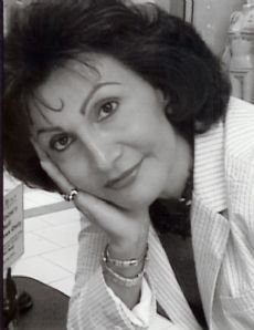 Loliroma's profile picture. 