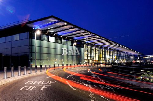 Skyline Travel Group provides all of it`s client`s a luxury Chauffeur Service, which includes, Private Hire, Business & Executive Travel and Airport Transfer`s.