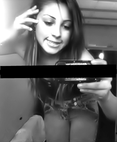 Mulher é mesmo interessante, mesmo brava é linda, mesmo alegre, chora, mesmo timida, comemora, mesmo apaixonada, ignora, mesmo fragil é poderosa .♥